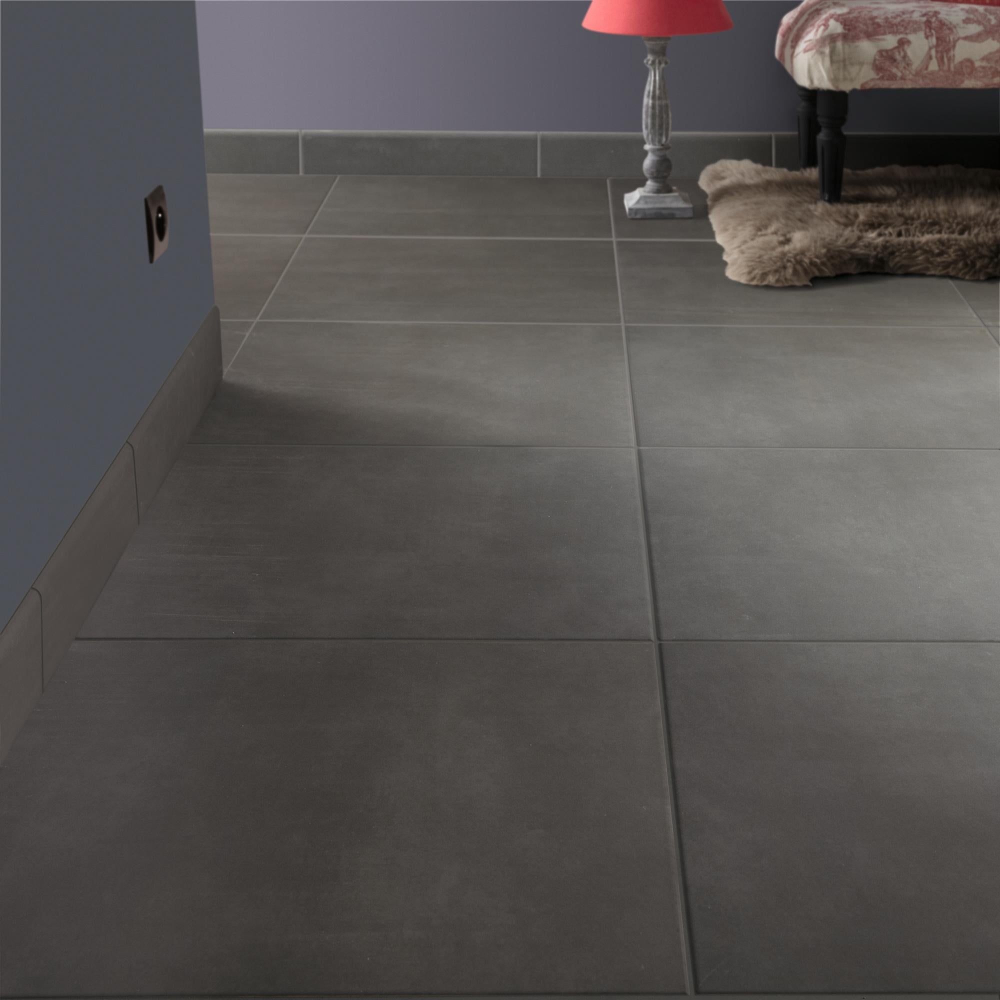 Carrelage sol et mur forte effet béton anthracite Blackpool l 45 x L 45