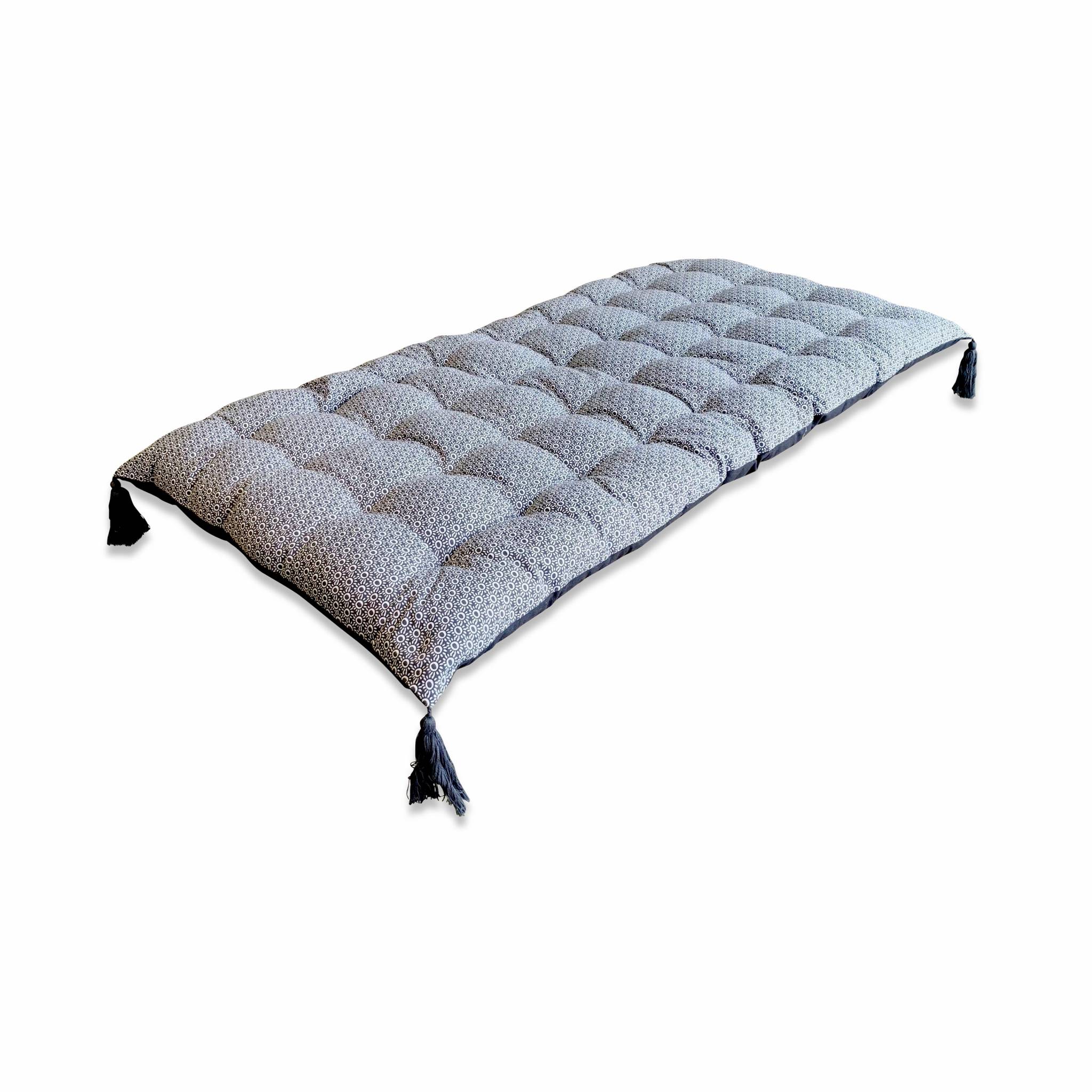 Matelas de sol réversible coton pompons 120x60cm gris foncé