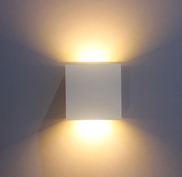 Lampada Da Parete A Led Moderna Su E Gi Per Interni Da W Quadrata