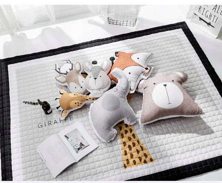 Honey Tapis De Sol Chambre Bebe Enfant Dimensions 150x100 Style Scandinave Coussin Assorti Inclus Matelas De Jeu Eveil Gris Blanc Noir Leroy Merlin