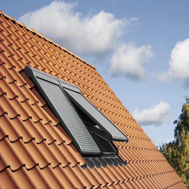 curva Revelar delicado Persiana ventana de tejado con apertura eléctrica VELUX de 78 x 140 cm | Leroy  Merlin