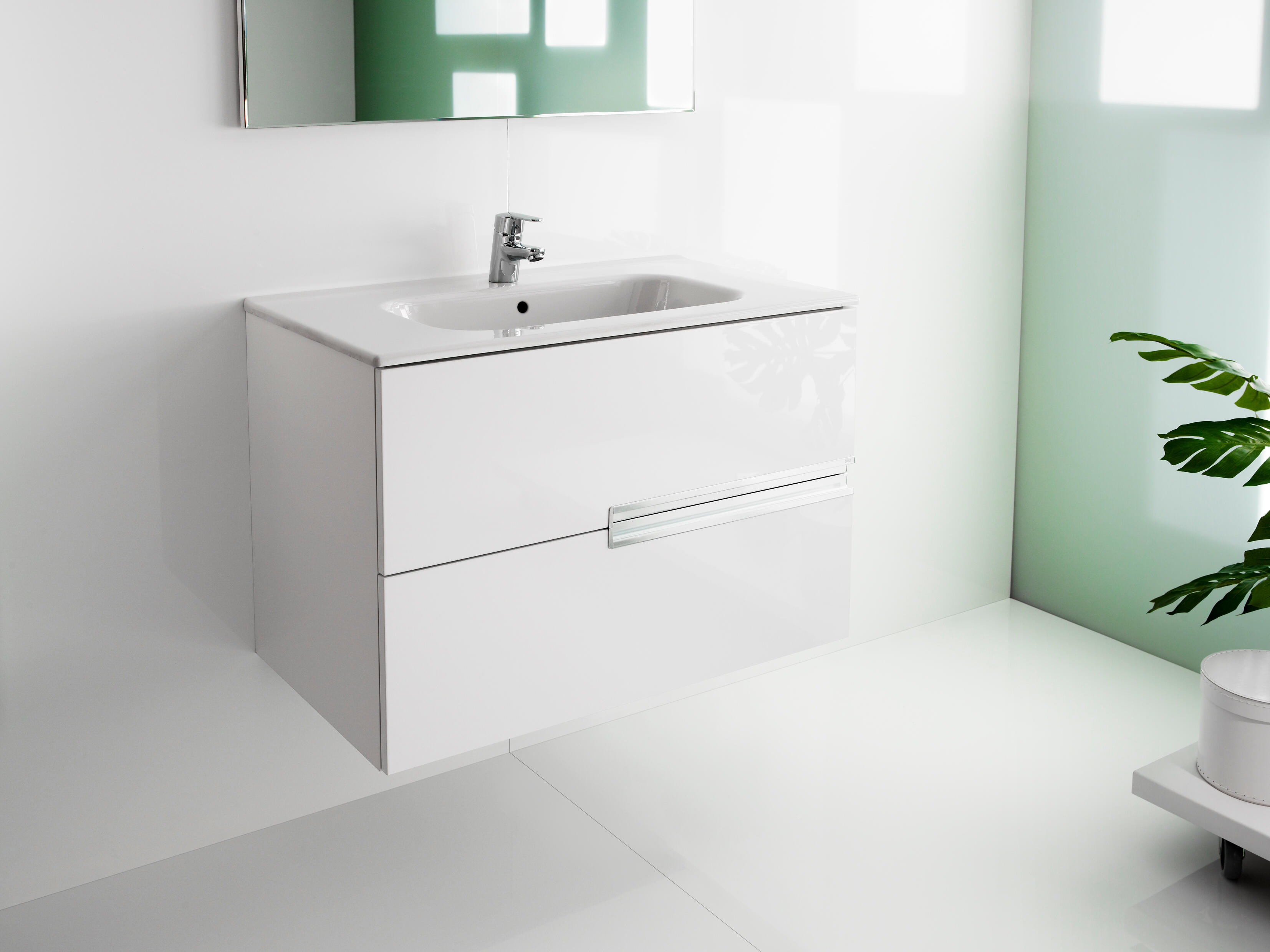 Conjunto de baño con espejo y aplique LED de 90 cm de color blanco Victoria-N  Roca