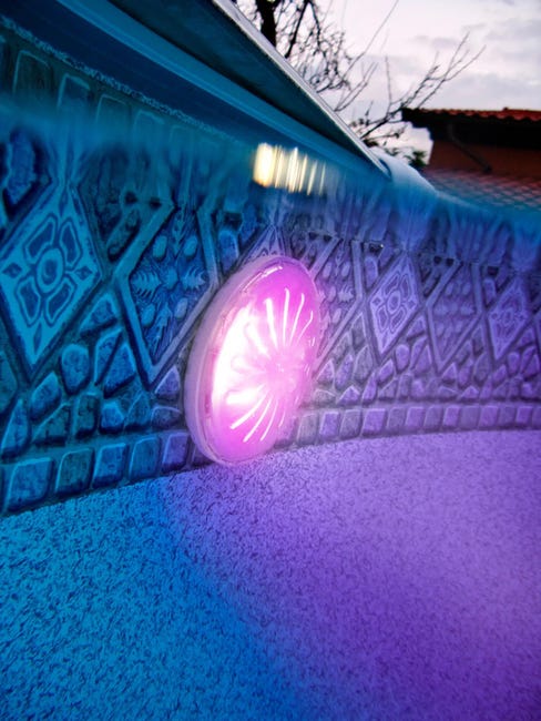 Magistrado Erradicar barricada Foco LED imantado de color para piscinas elevadas de acero GRE | Leroy  Merlin
