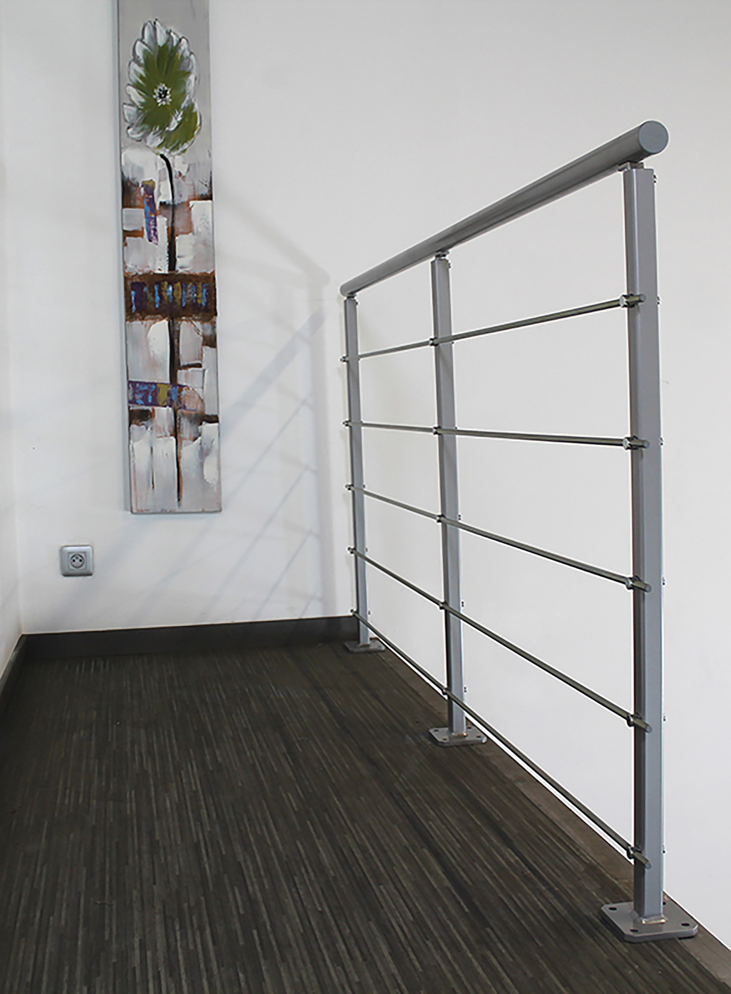 Kit balaustre vario 2m longitud acabado aluminio termolacado gris de la marca ESCAPI