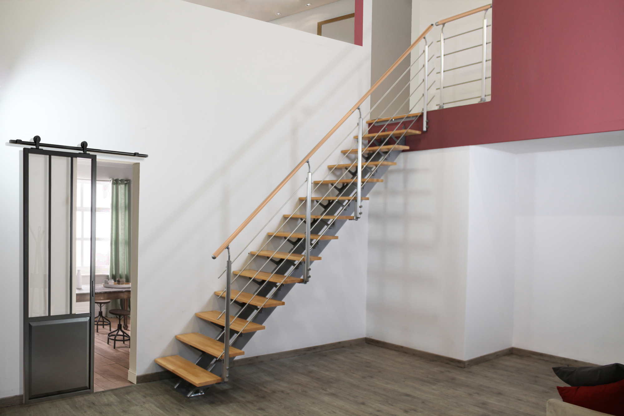Escalera recta doble viga uso interior ancho total 95cm acabado gris/haya/haya