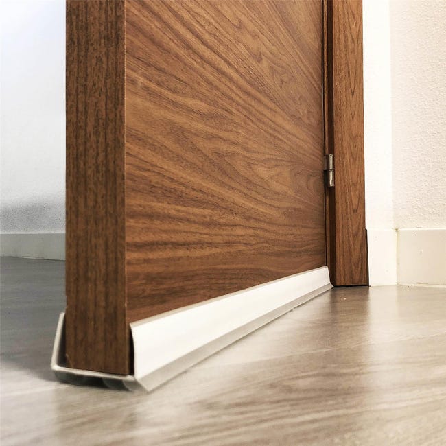 Burlete bajo puerta PVC flexible marrón con fieltro 50mm 1mt