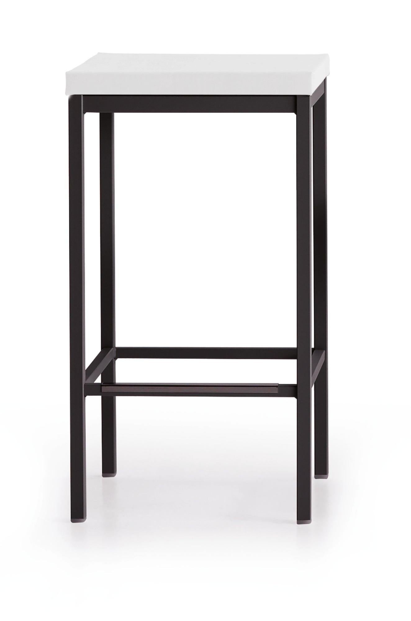 Tab. freddy medium polipiel grain blanco-negro de la marca Sin marca Tab. freddy medium polipiel grain blanco-negro de la marca Sin marca