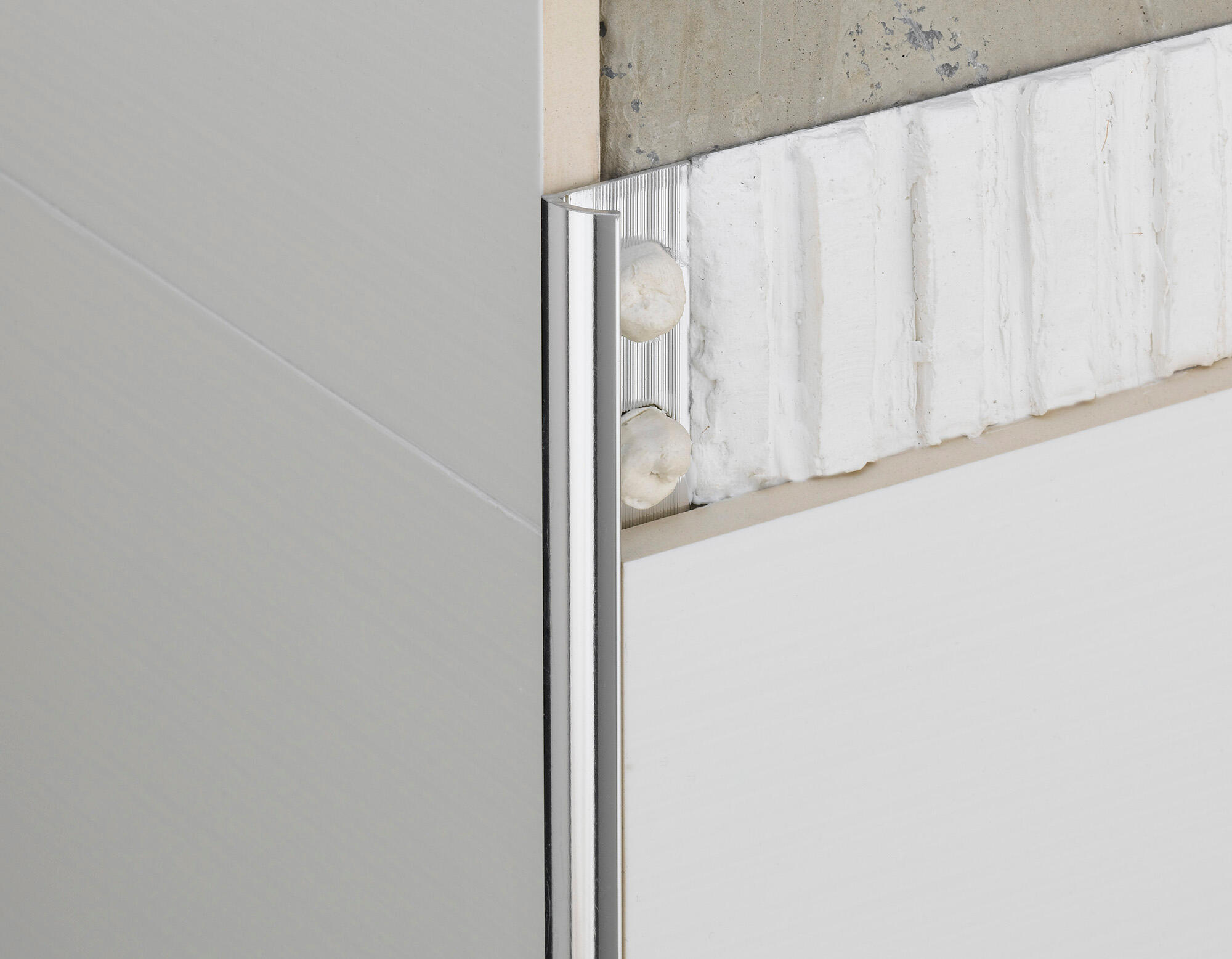 Perfil de ángulo externo de aluminio 1x255 cm marmol gris-18