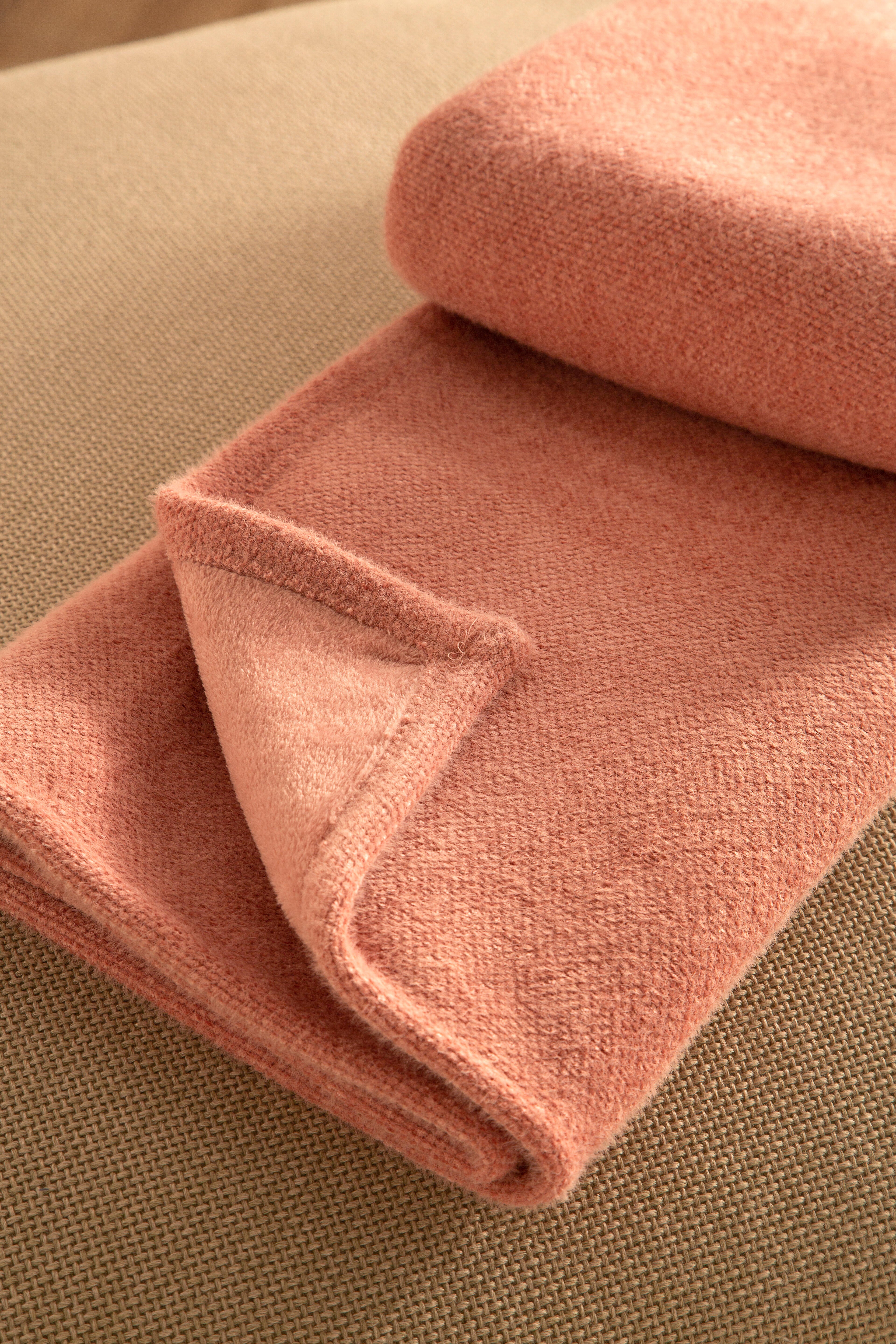 Manta lana rosa 100 % poliéster de 170x130 cm