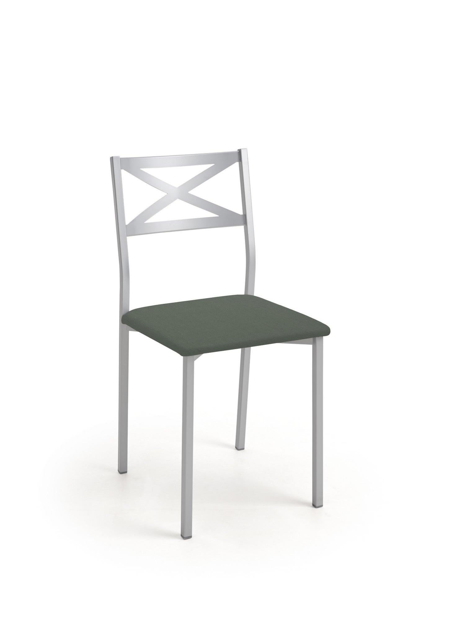 Silla de estructura color aluminio y asiento color acero de 38 x 86 cm