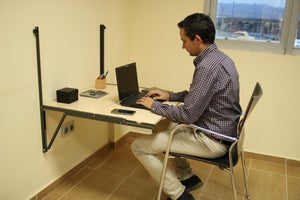 Mesa de escritorio con estante y bolsa de tela comprar online barato