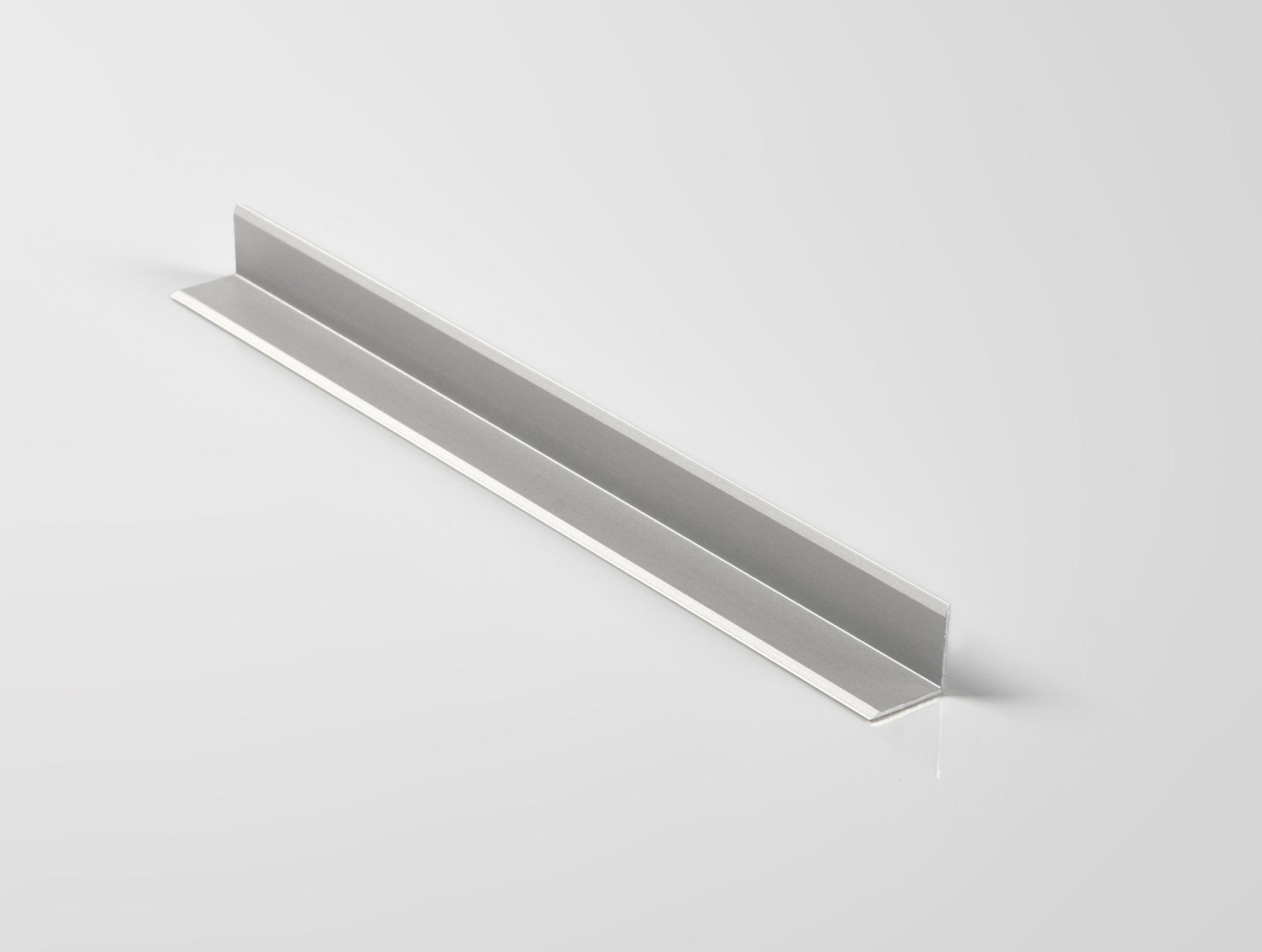 Perfil de ángulo en plata de 12mm de la marca GROSFILLEX