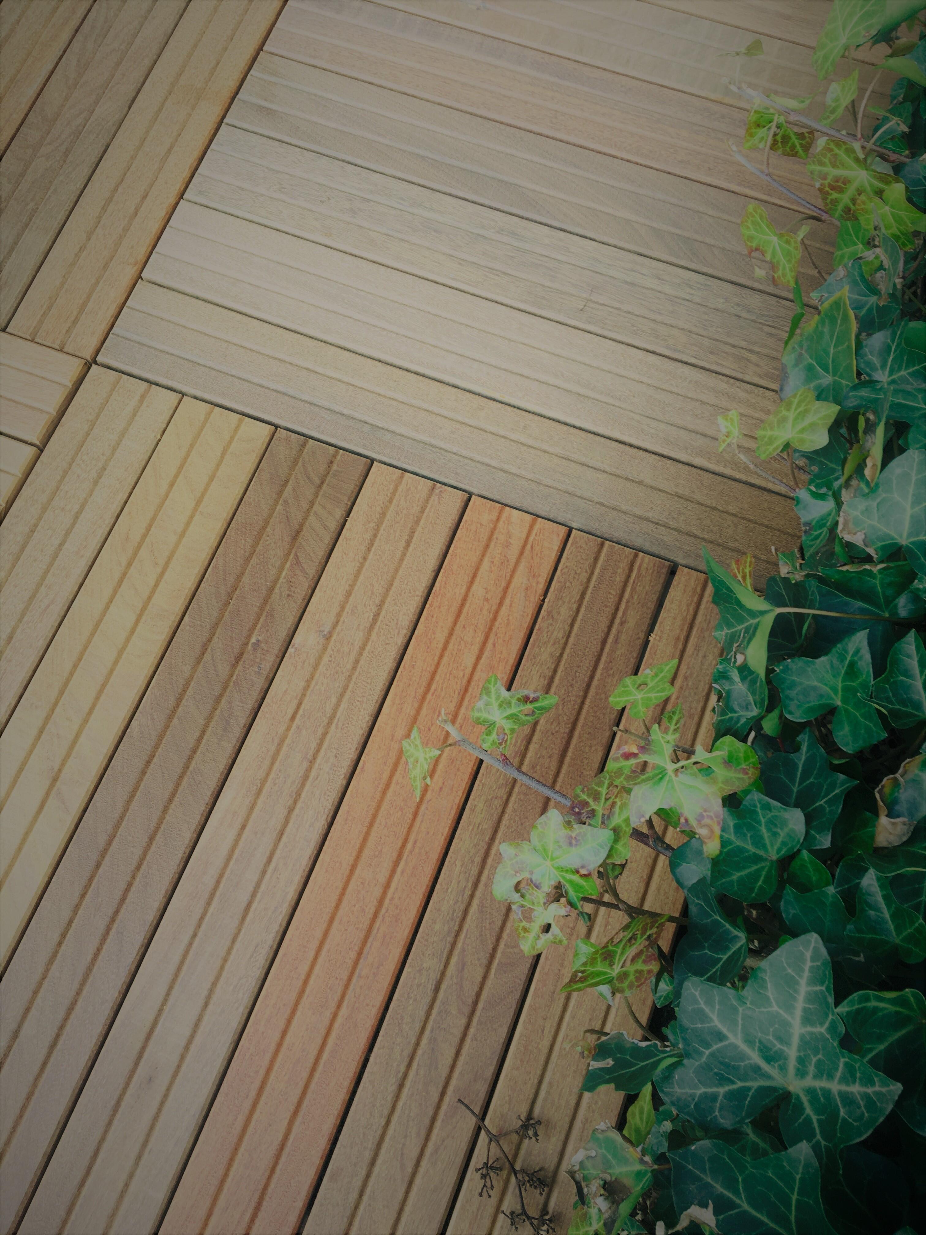 Pack de 4 baldosas de madera ipe 50x50 cm y 38 mm de la marca CRAS