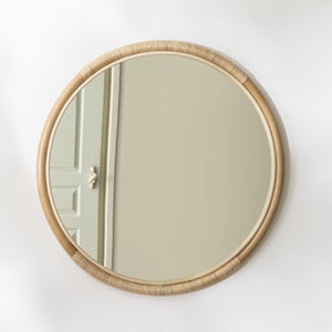Espejo redondo de pared Ø50 en mimbre natural Sei
