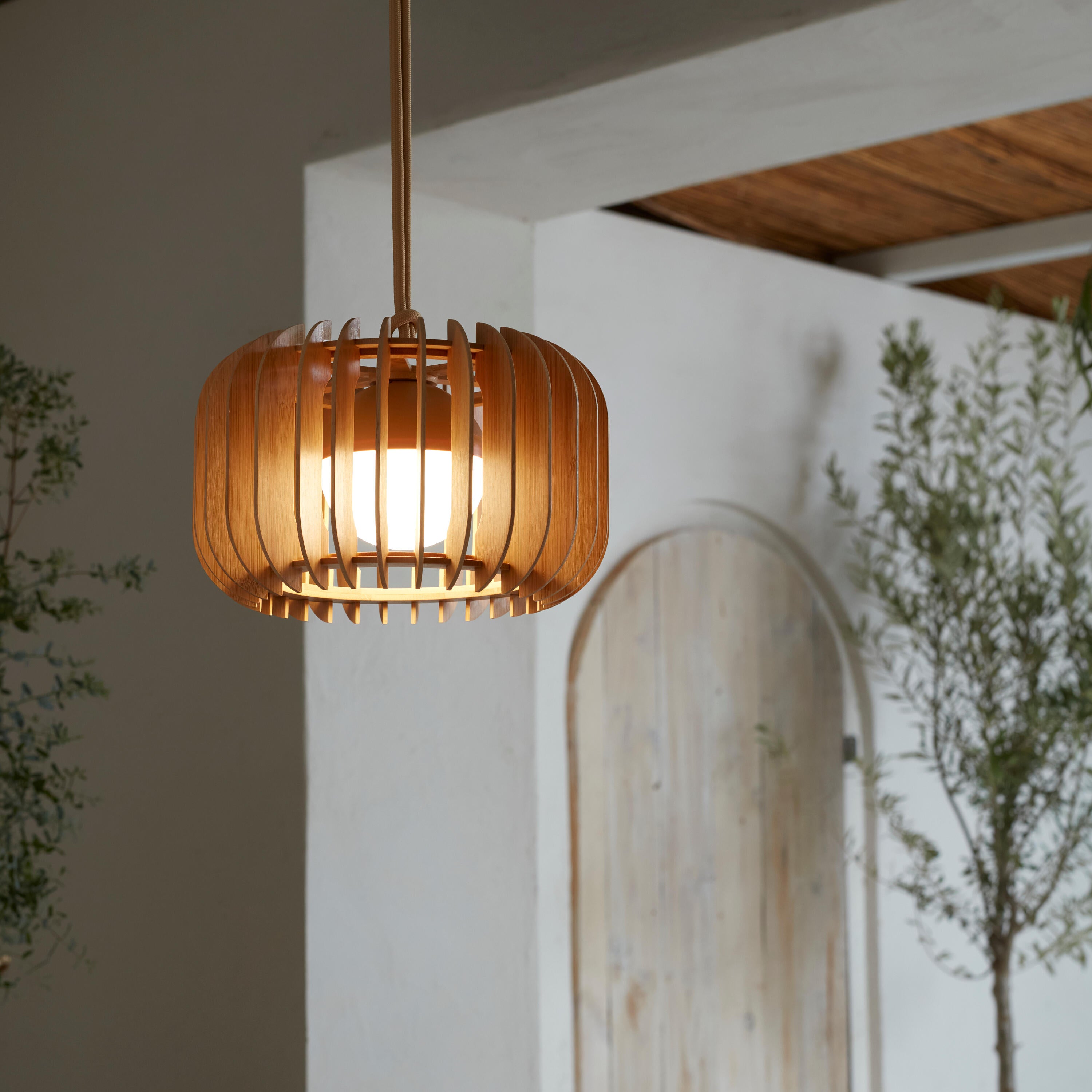 Lámpara de techo exterior led lanoa inspire bambú 1300 lm blanco cálido