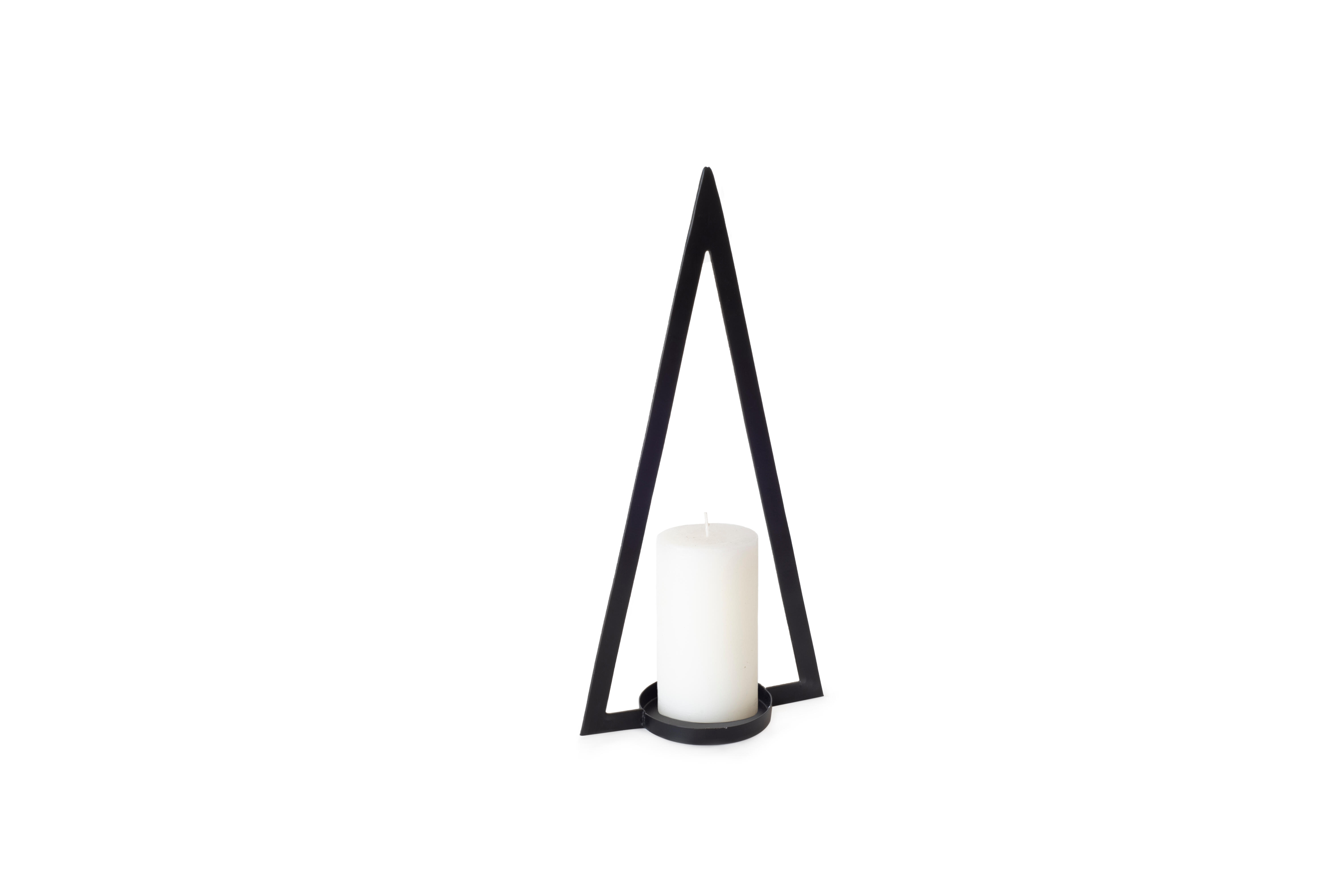 Porta vela decorativo aluminio triangular negro mediano 14x30 cm
