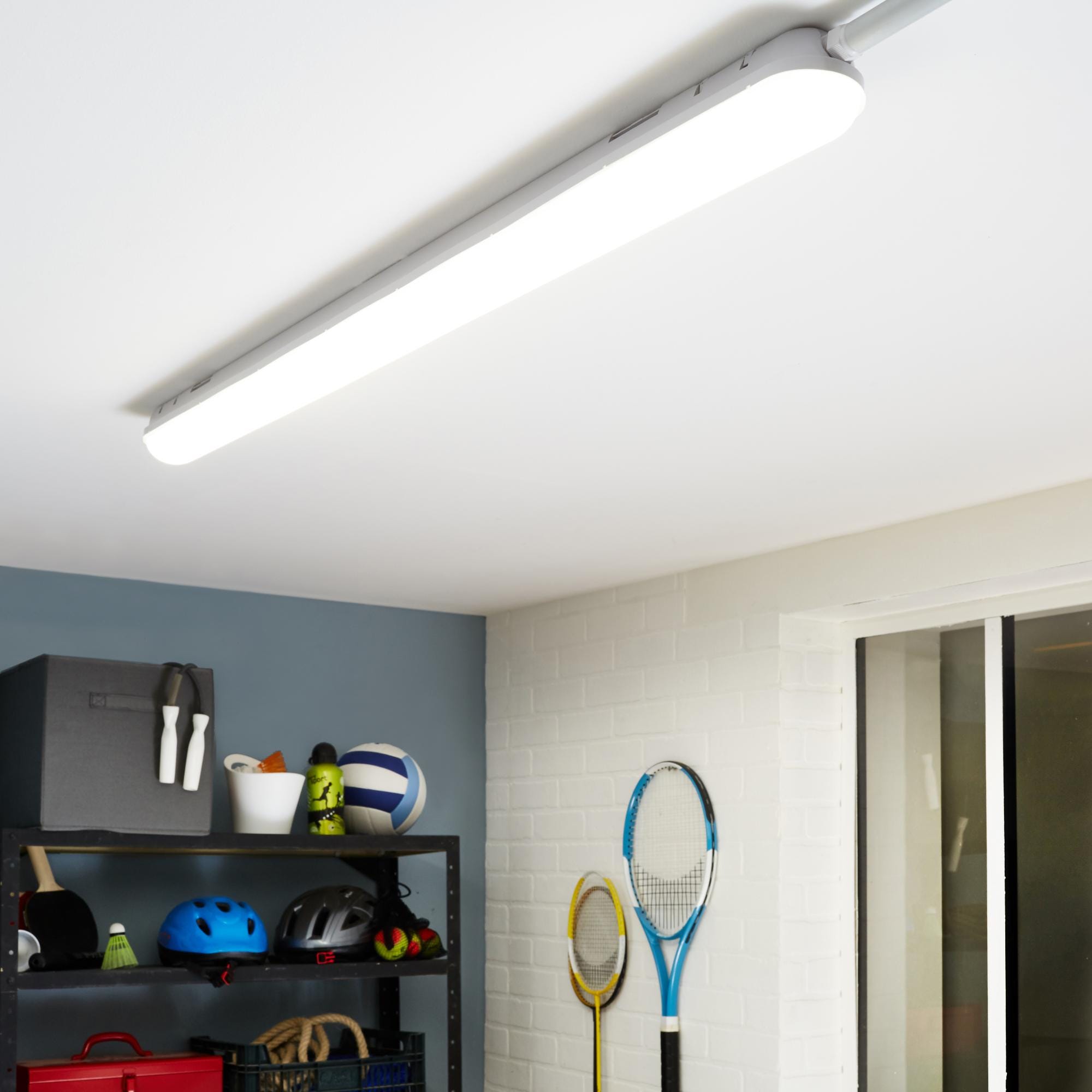 Réglette Dorni LED intégrée L.114.7 cm, 19 W, blanc neutre INSPIRE