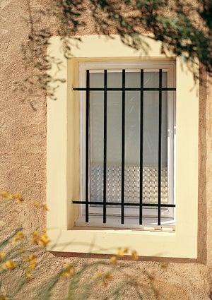 Grille de fenêtre sur mesure  défense, protection, sécurité fenêtre