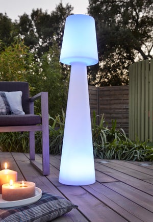 Lampadaire design extérieur LED LOLA avec batterie - Keria et Laurie Lumière