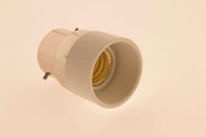 FExYinz 2 pièces par paquet Adaptateur de douille de lampe Prise E14  Conversion en prise de courant