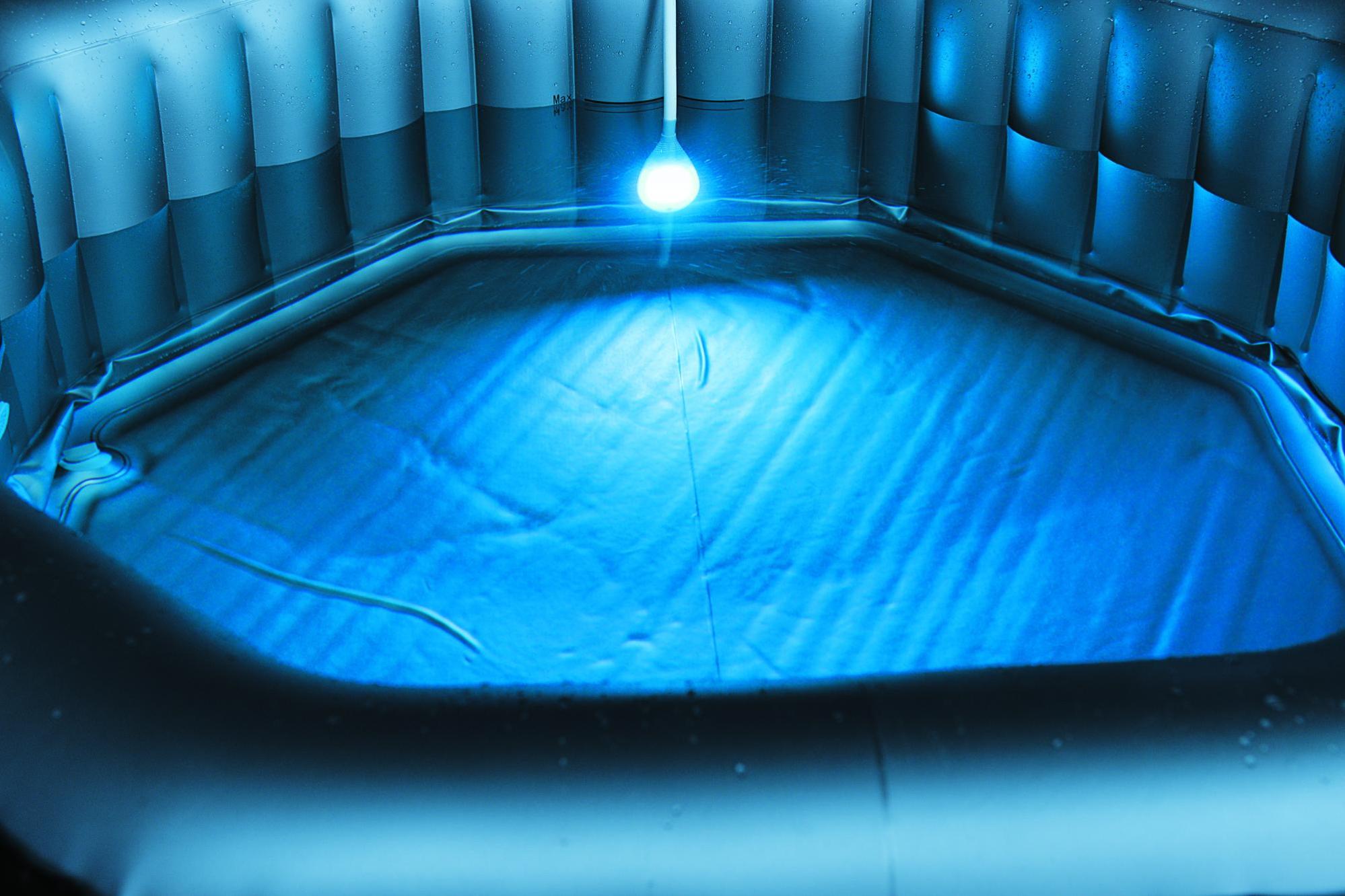 Intex Piscine - Lampe sans fil - Spot de piscine LED magnétique
