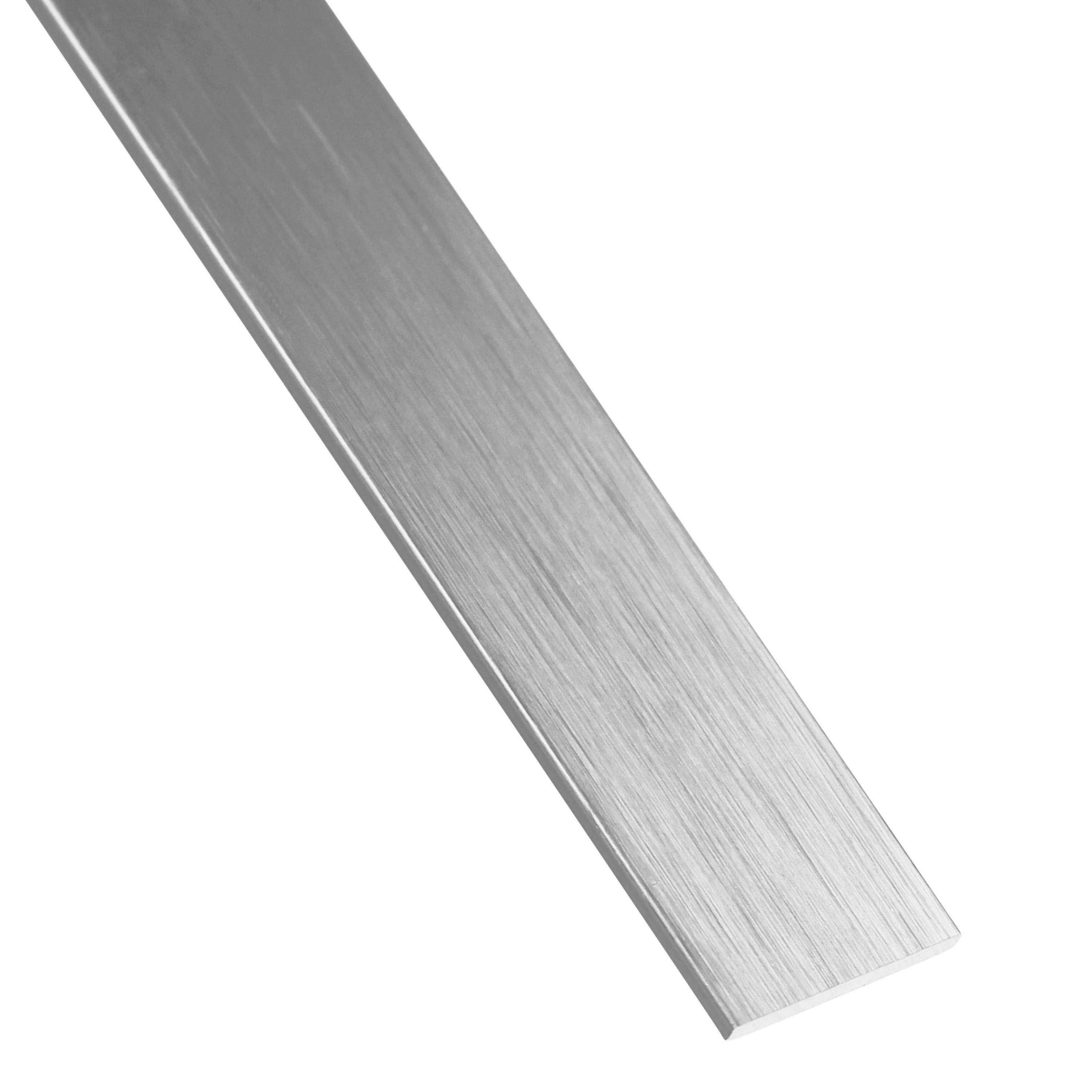 Plat aluminium anodisé argent lisse, L.2600 mm