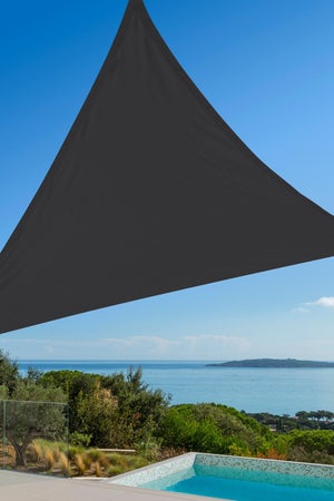 Filet d'ombrage à maille triangulaire noir occultation 65 %