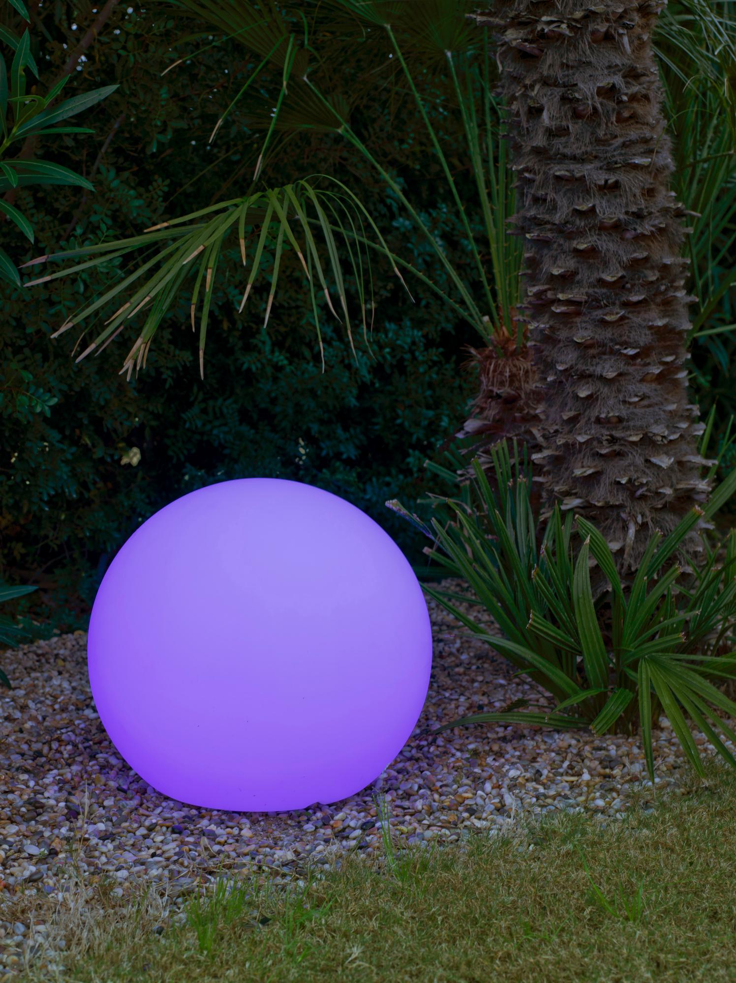 Boule lumineuse solaire Buly Diam. 30 cm, couleur changeante, NEWGARDEN | Leroy Merlin