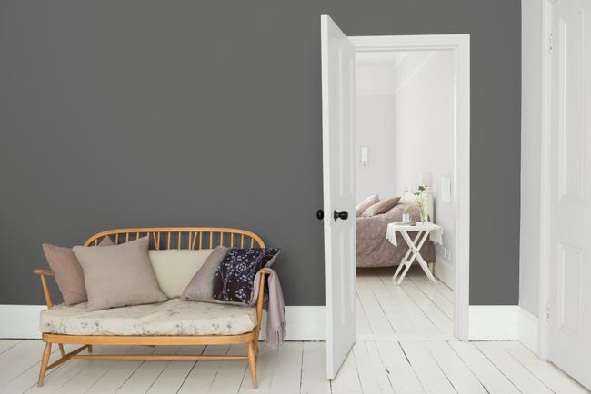 Salon gris anthracite : 23 idées tendances et déco à copier