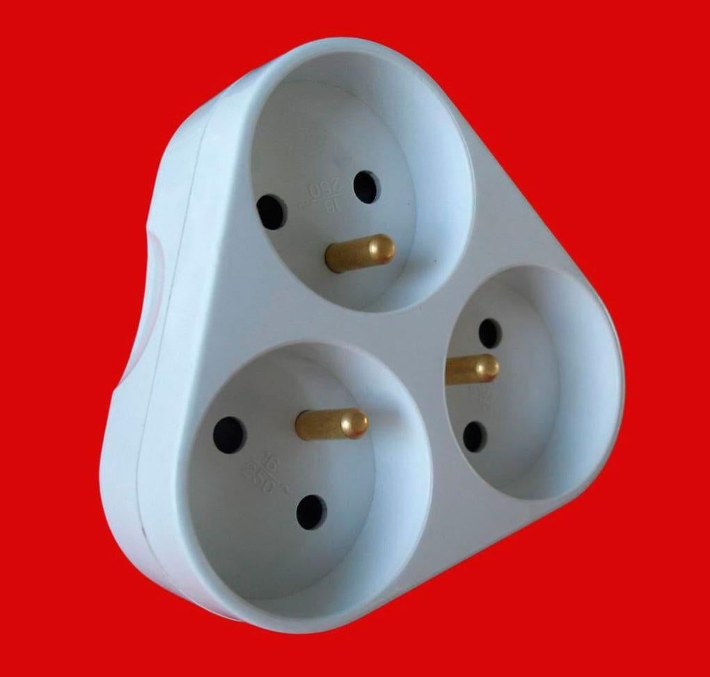 Multiprise 3 Prises Avec Interrupteur - Triplite - 3x16a - Blanc/gris -  Zenitech - Rallonge - Multiprise BUT