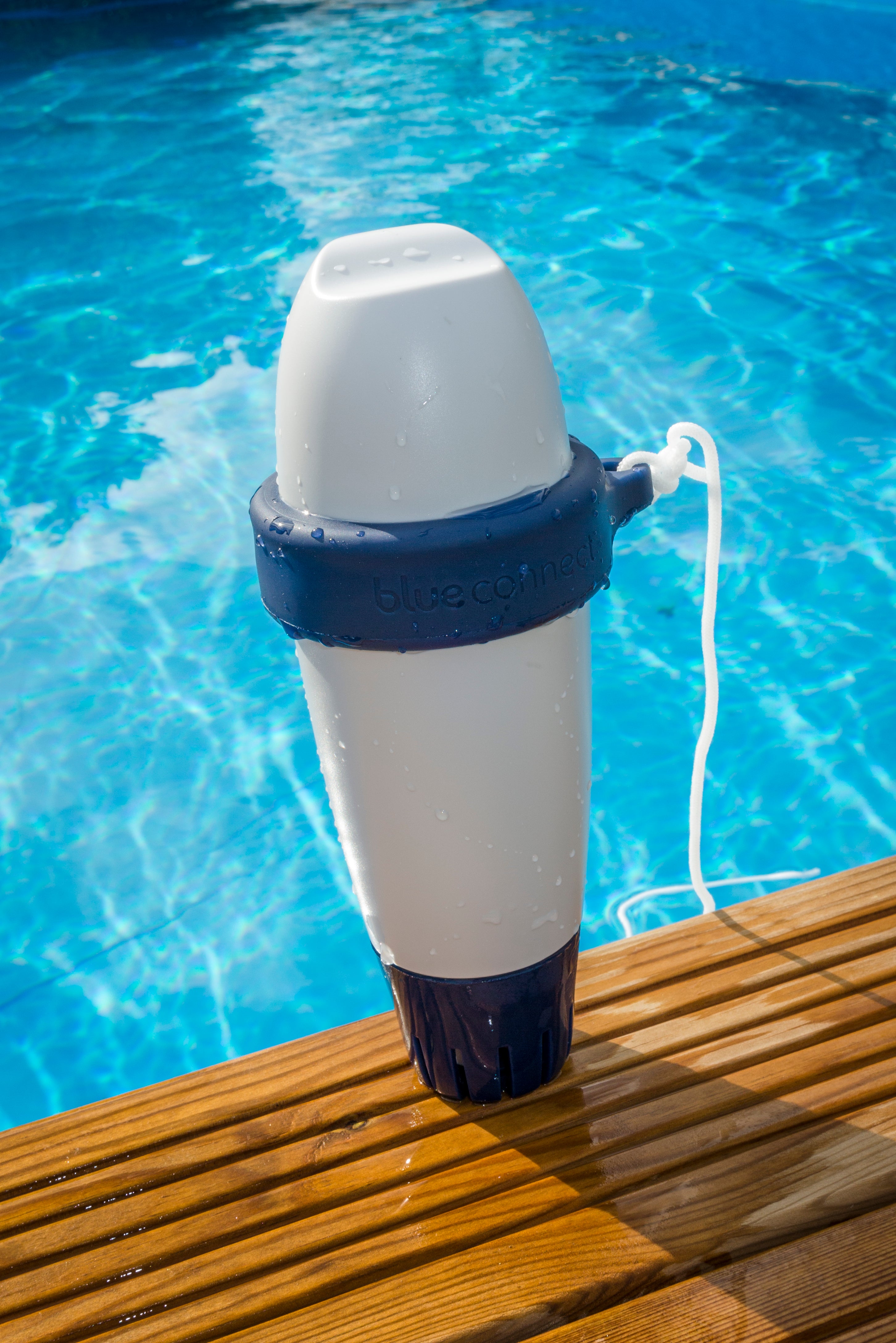 Analyseur piscine intelligent testeur d'eau connecté Blue Connect