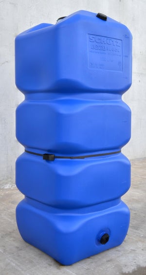 Un étonnant récupérateur d'eau de pluie de 1 000 l en forme de