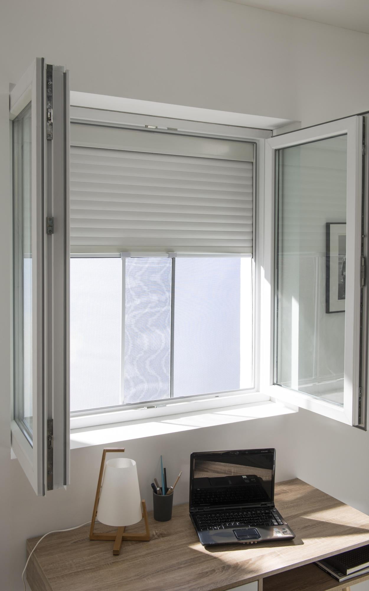 Moustiquaire Fenêtre 120 x 120 ou 130 x 150 cm Amovible Fixation Simple Facile 