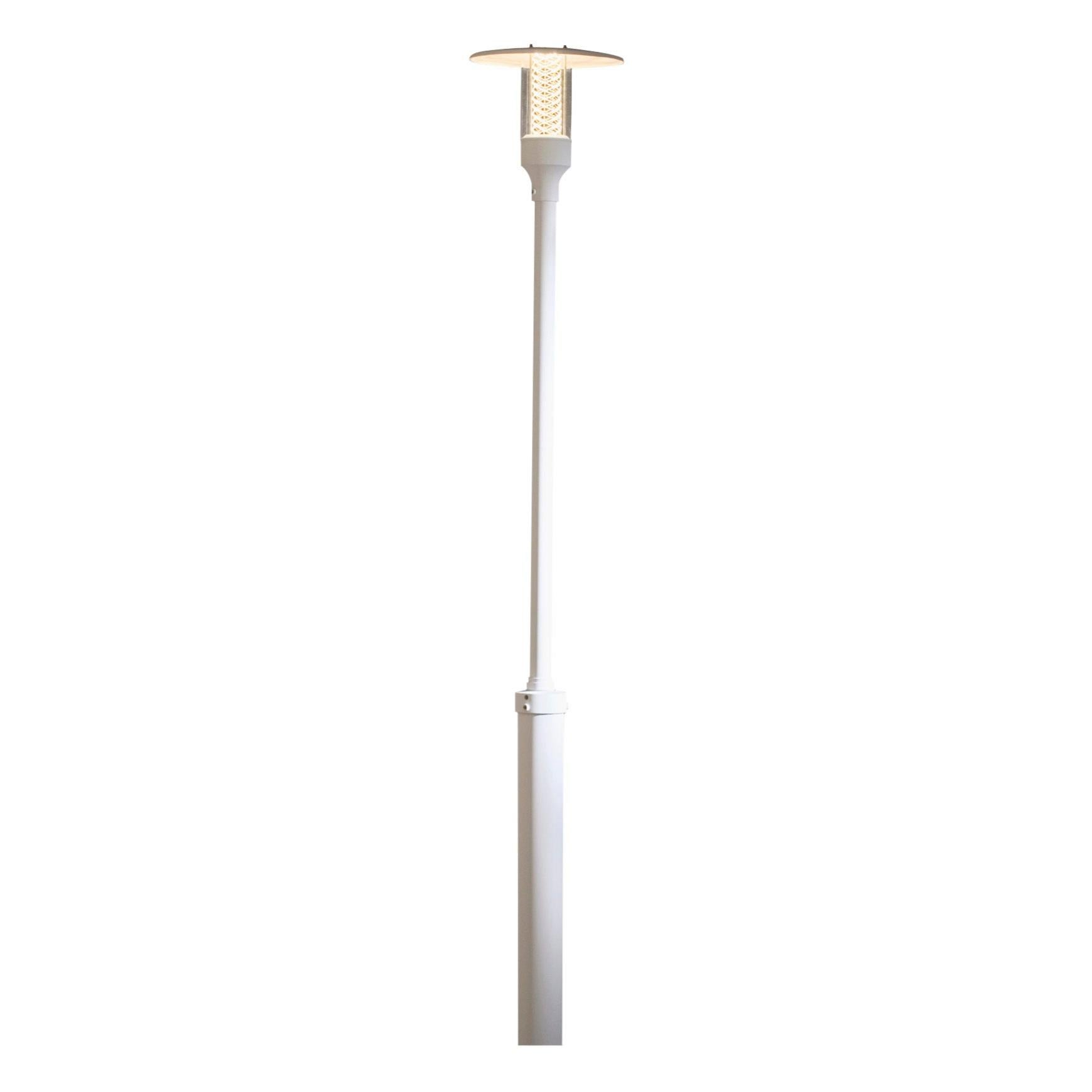 SKYWORLD Lampadaire LED Extérieur 50W 4052 Lumens – Blanc Chaud 3500-4000K, IP66 Étanche, Projecteur Rue Jardin Parking Garage Allée – Éclairage Puissant Économique