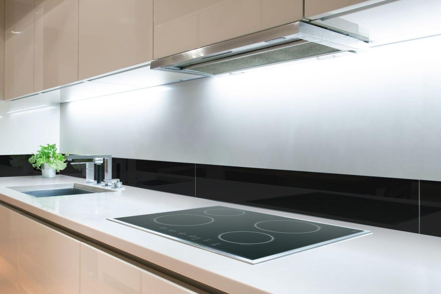 Fond de hotte verre trempé L.120 x H.20 cm Noir brillant | Leroy Merlin