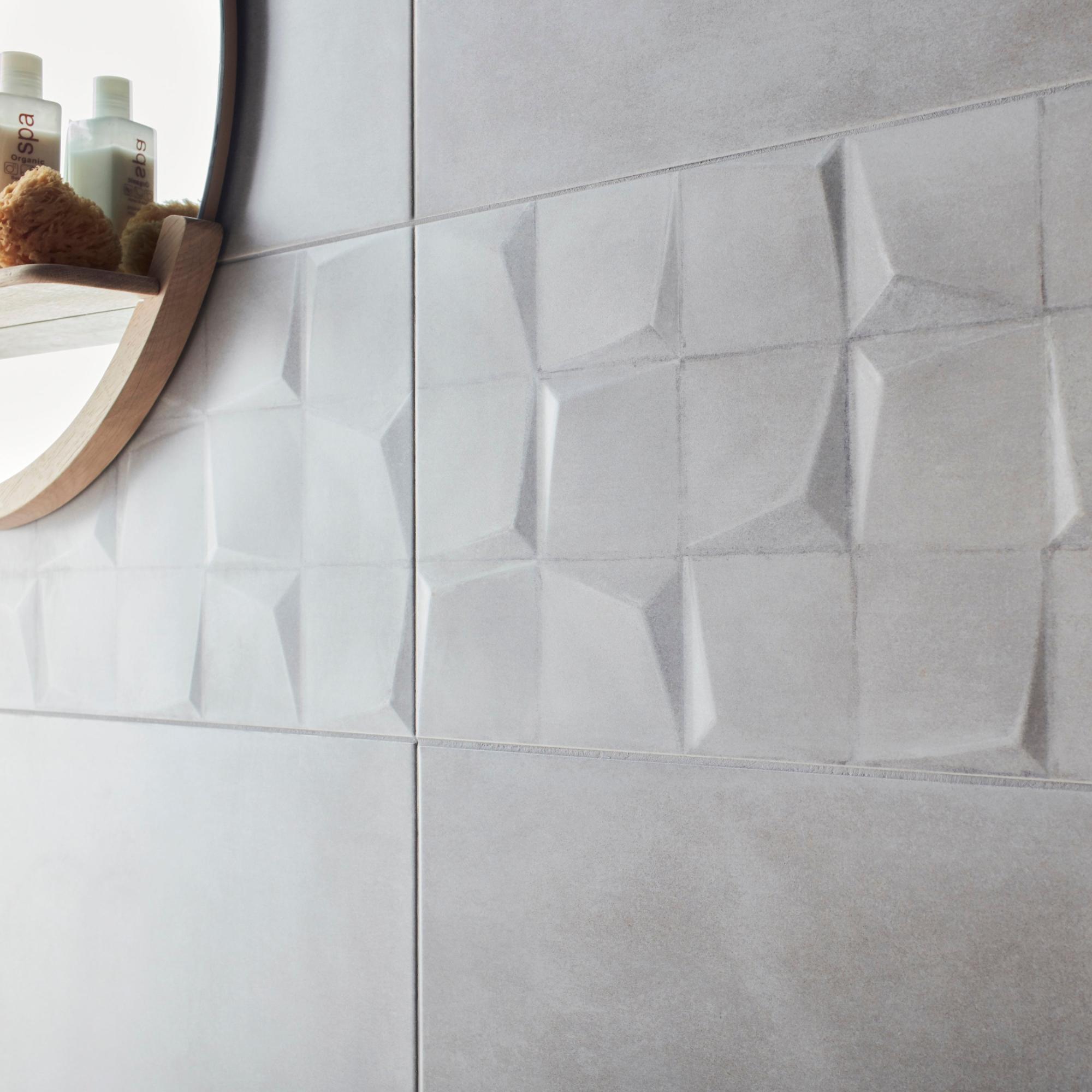 Carrelage mural 3D effet béton gris clair mat l.30 x L.60 cm Square