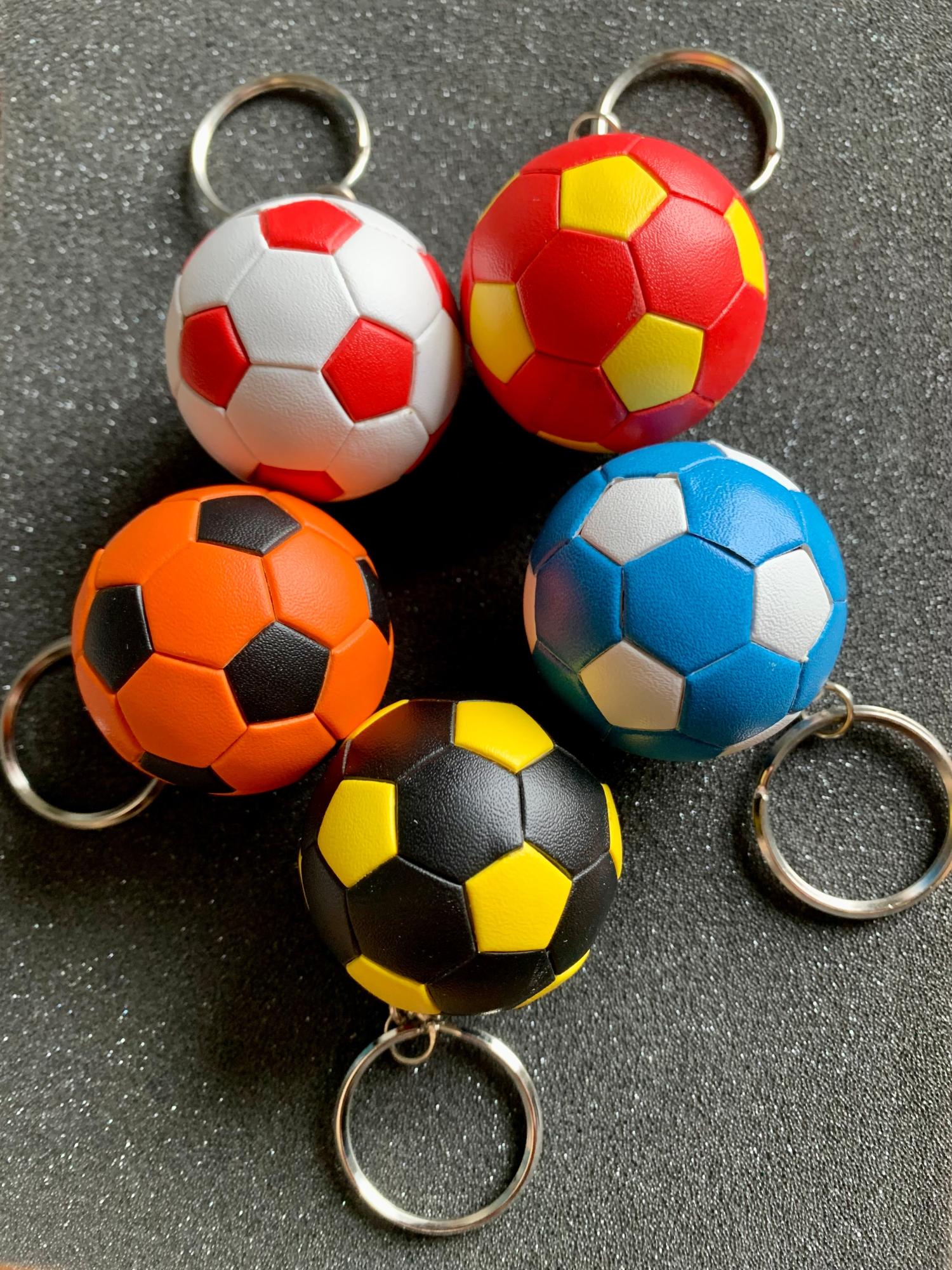 Porte-clés bois ballon de foot