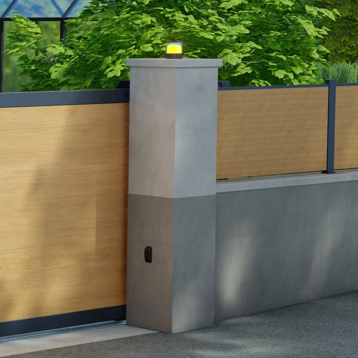 Panneau avec 1 poteau clôture alu pleine chêne, Klos up! H.105,7 x l