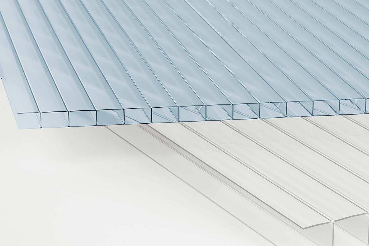 Plaque de toiture plat polycarbonate translucide l.1.05xL.2m, ep.4mm