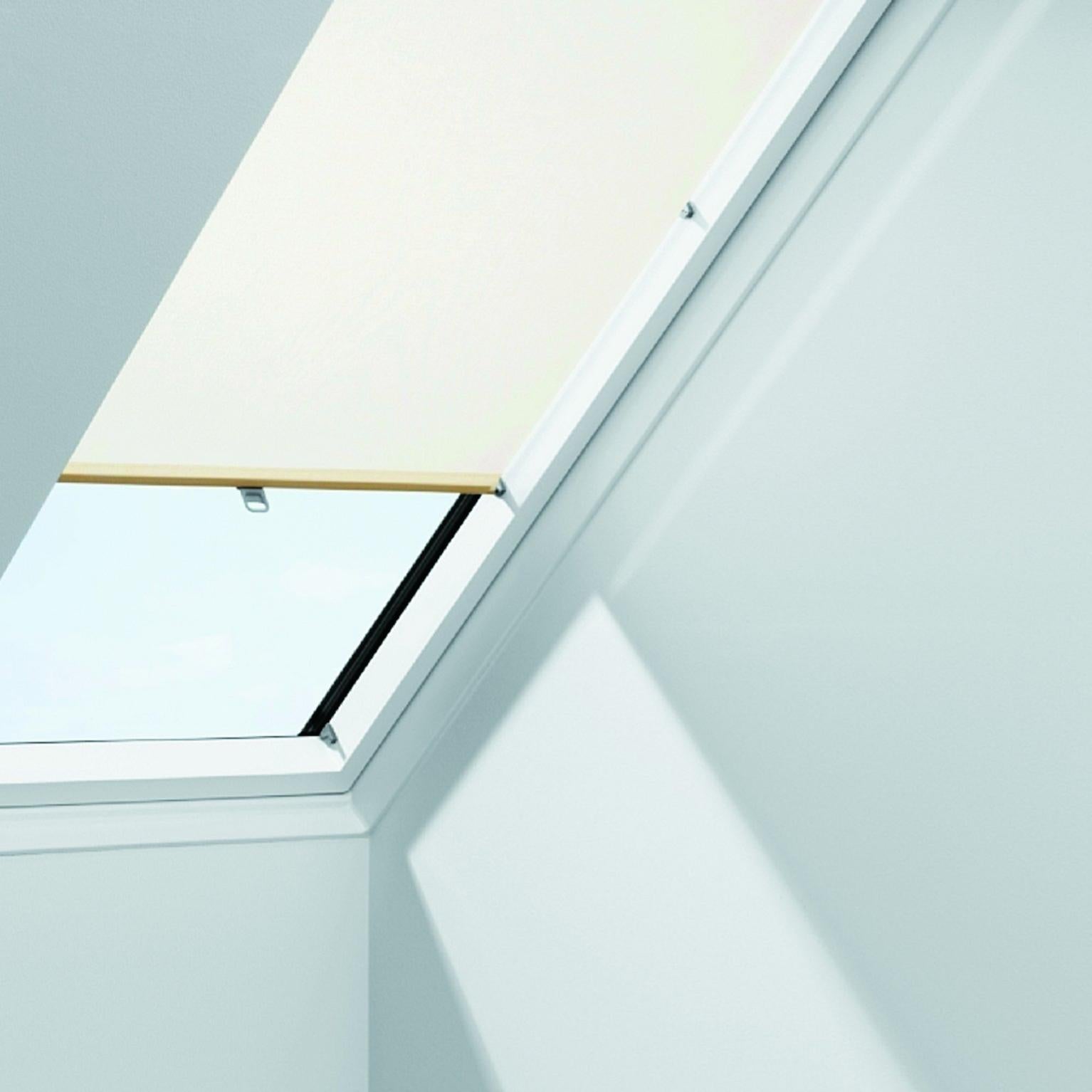 Tenda Oscurante Originale VELUX Per FK06 | Beige Chiaro Con Guide Grigie | Blocco Totale Della Luce E Isolamento Termico
