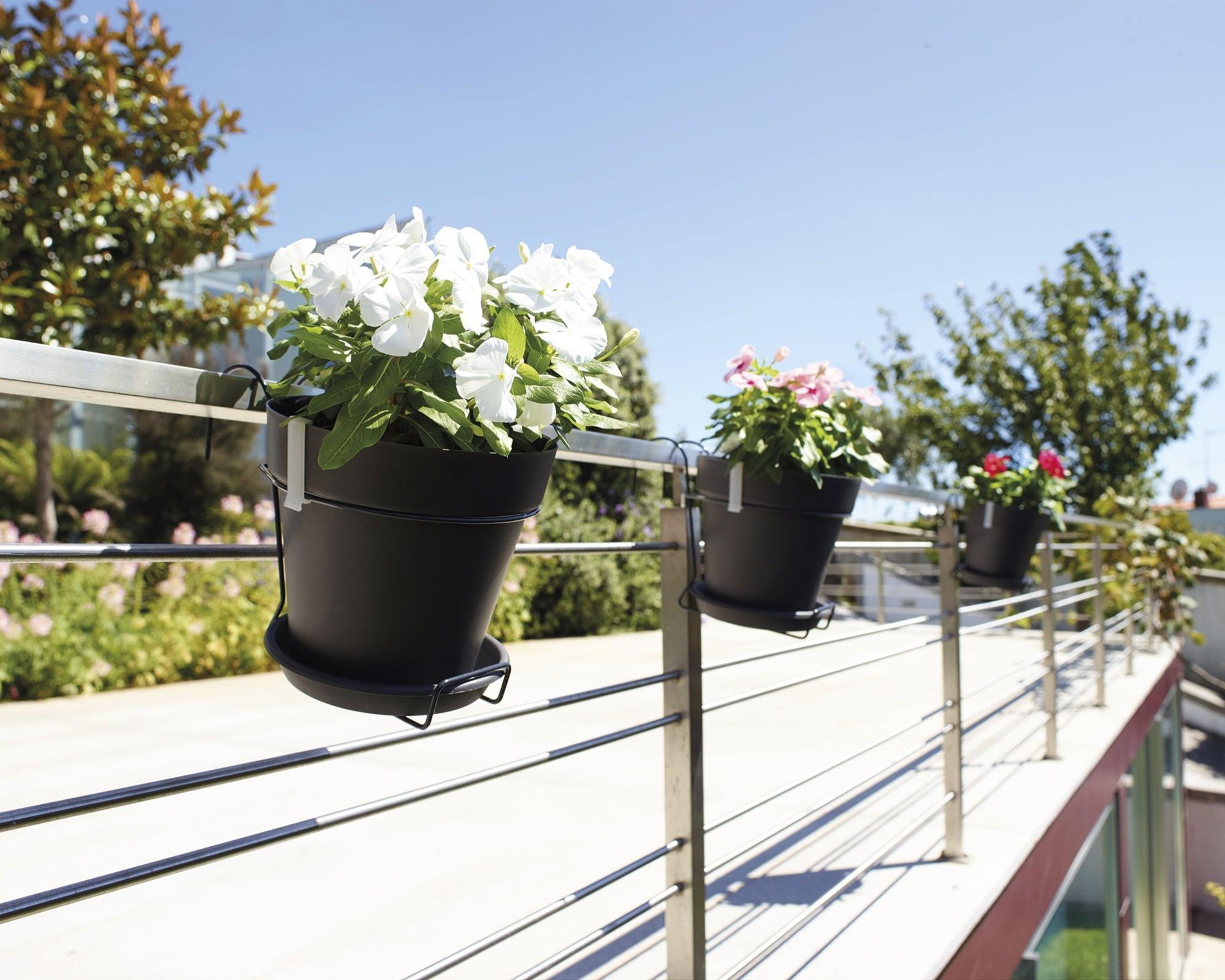Vaso Con Supporto ARTEVASI Capri In Polipropilene Bianco H 30 Cm, L 60 X L 30 Cm 35845026