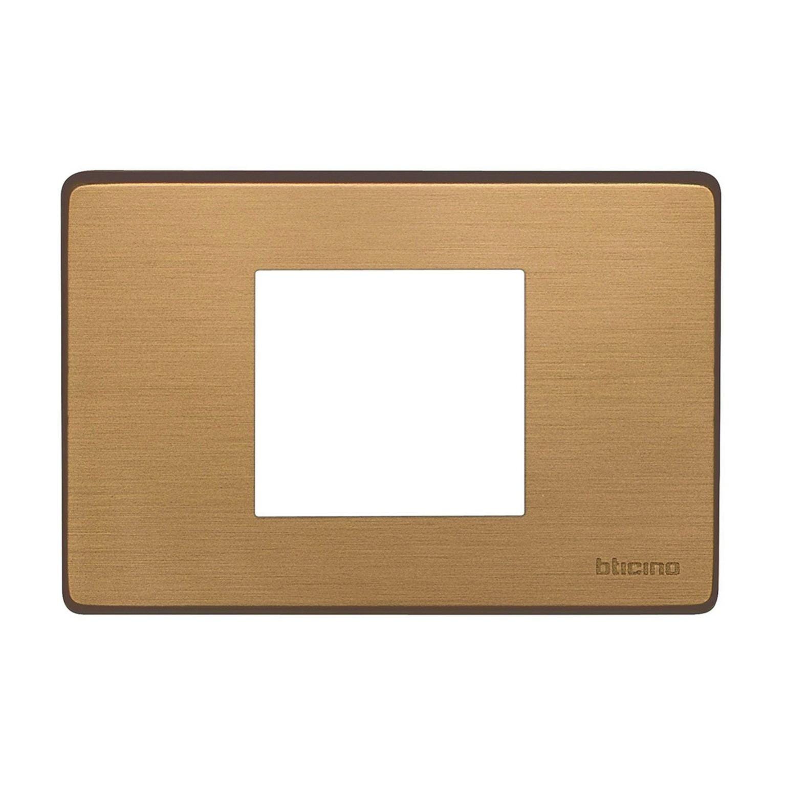 Bticino Socket Magic Placca 1 modulo centrali Magic BTICINO bronzo | Leroy Merlin