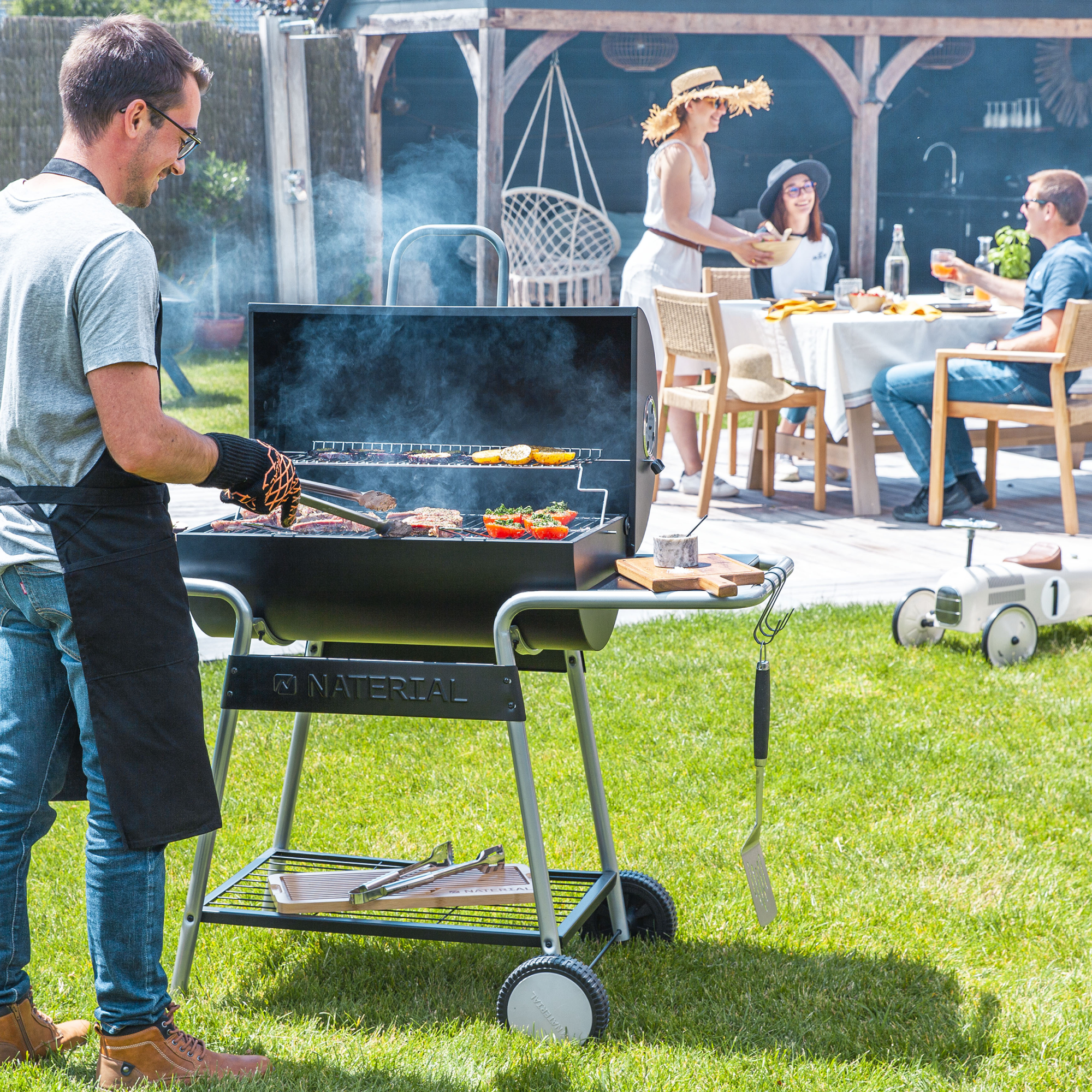 Set Di 3 Pinze Per Barbecue In Acciaio Inox Con Rulli Girevoli - 40 Cm - Con Spazzola In Silicone E Panno Metallico
