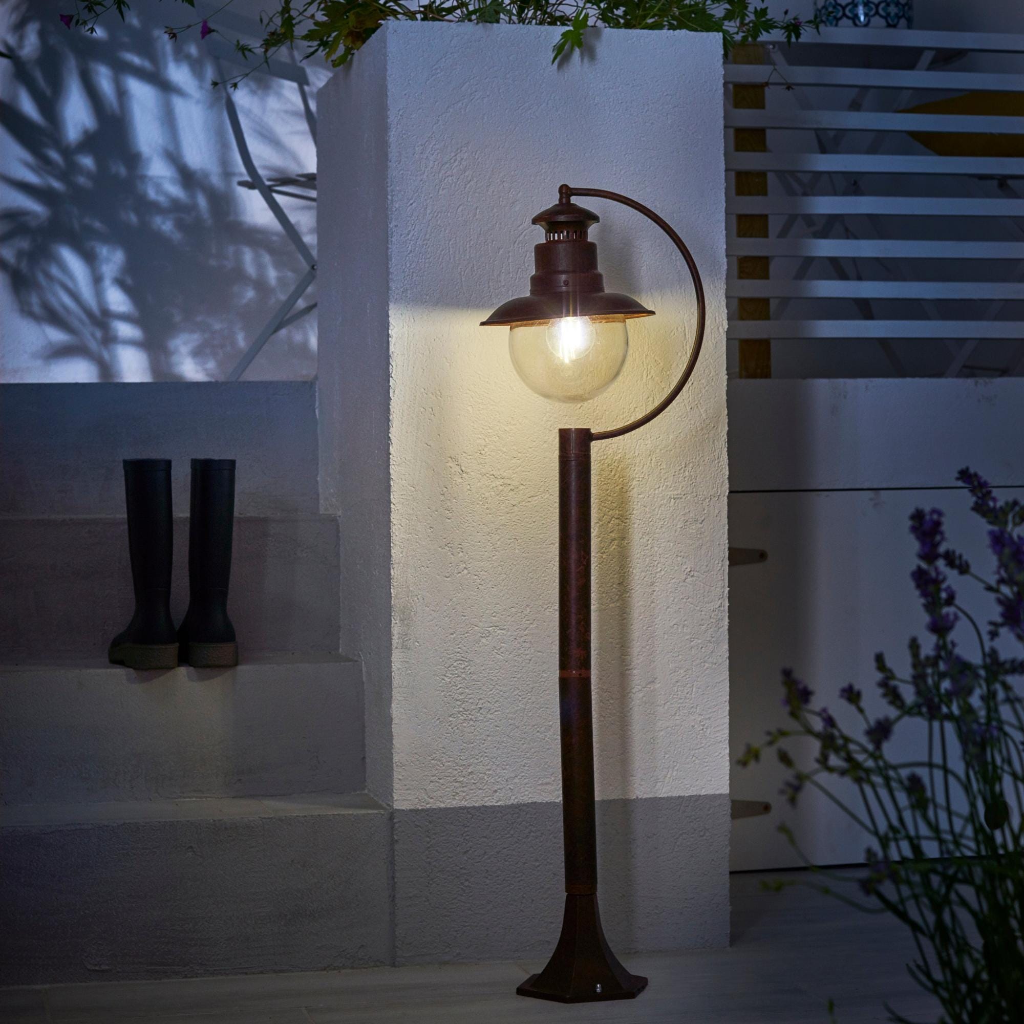 Lampione medio senza fonte luminosa da giardino Marina H108 cm, E27 in  acciaio, ruggineINSPIRE