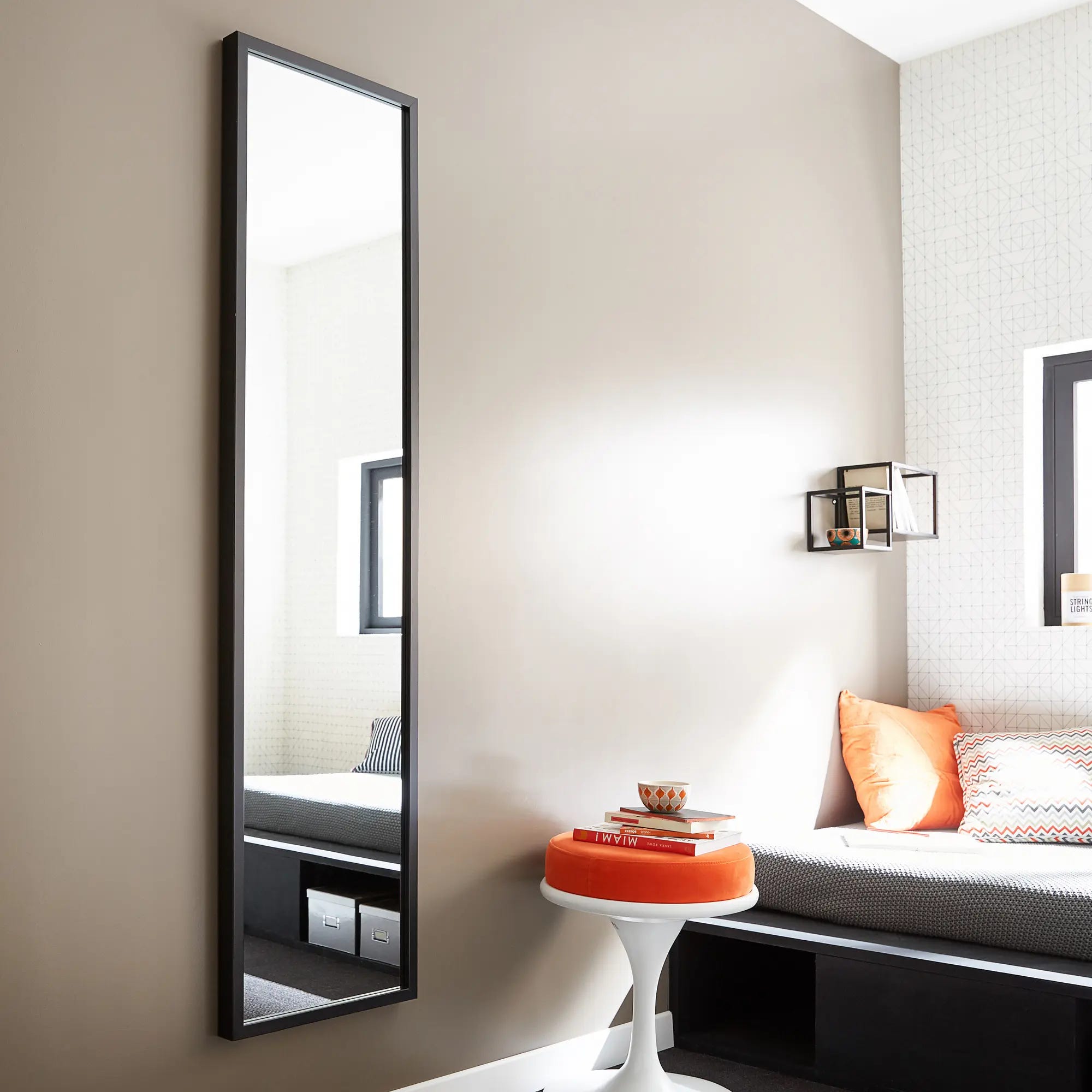 Specchio con cornice da parete INSPIRE rettangolare Pure nero 40.2