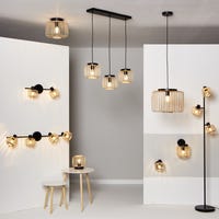 Lampada Da Tavolo Boho Con Base In Legno Originale E Paralume In Rattan Beige 89987991 Lampada Da Tavolo Boho Con Base In Legno Originale E Paralume In Rattan Beige 89987991