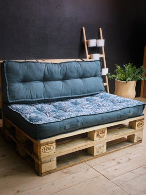 Cuscino in velluto di cotone blu petrolio con motivo impunturato 60x60 cm