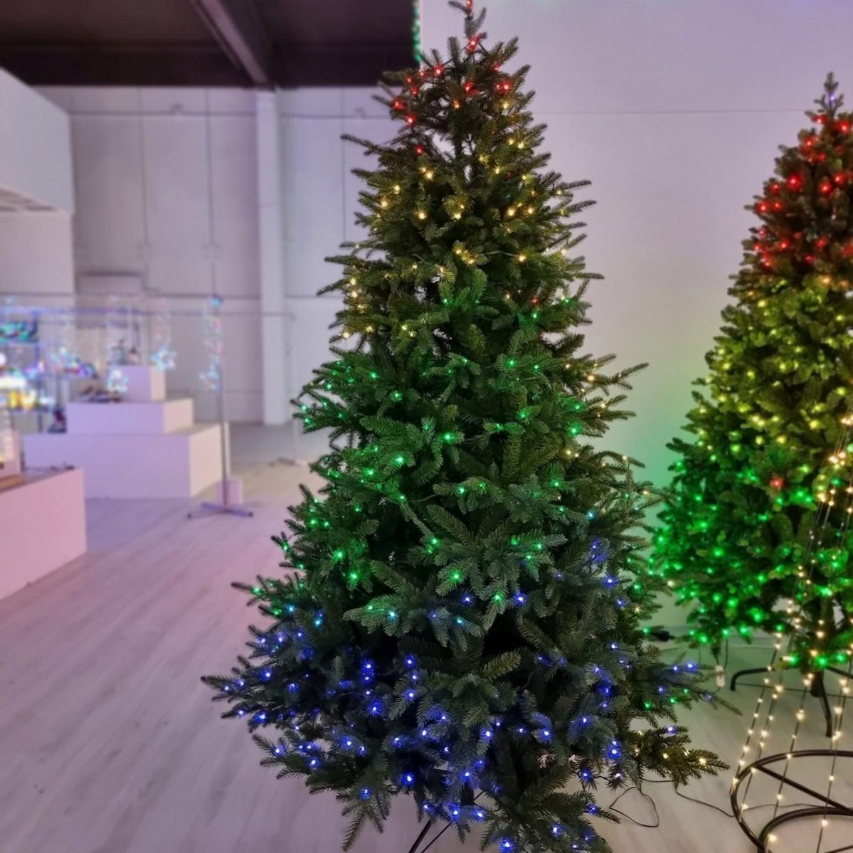 Albero di Natale artificiale verde con illuminazione H 230 cm