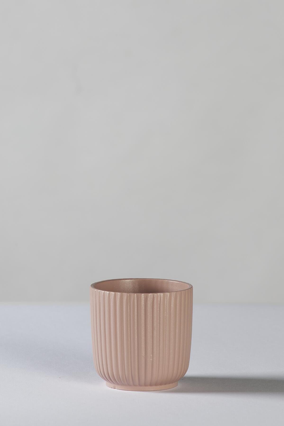 Elho Coprivaso In Plastica Riciclabile - Diametro 6,7 Cm, Colore Antracite, Senza Foro, Per Piante Grasse E Piccole Decorazioni