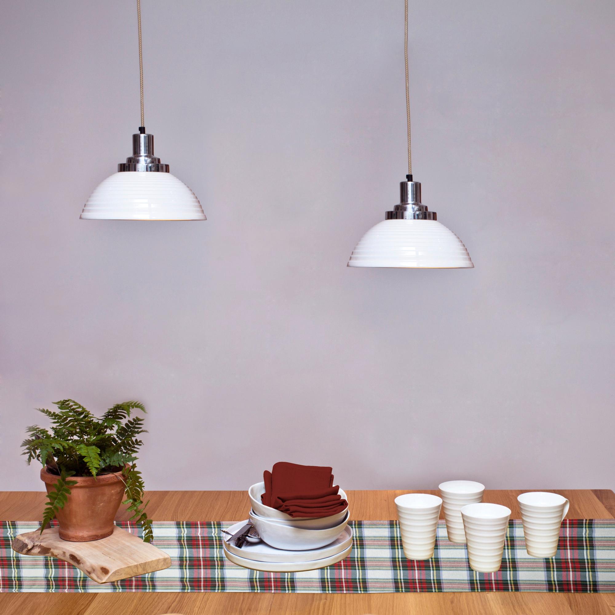 Runner Da Tavolo Bianco E Oro 20 Anni - Tessuto Non Tessuto 30 Cm X 5 M Per Decorazioni Compleanno E Feste
